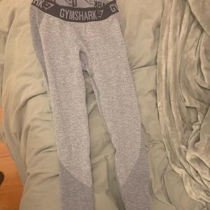 Gym shark leggings!
